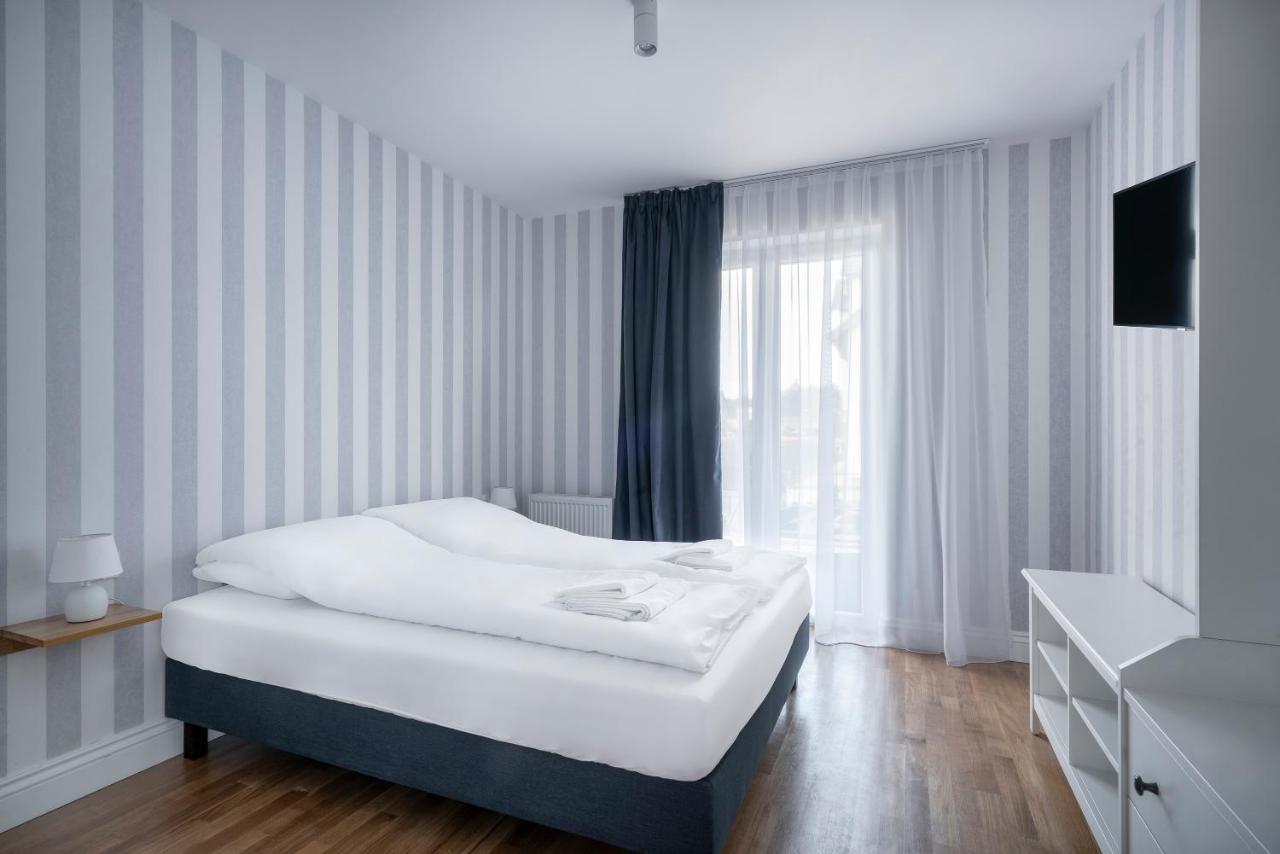 W Starym Porcie - Apartament - 2 Sypialnie Крыница-Морска Экстерьер фото